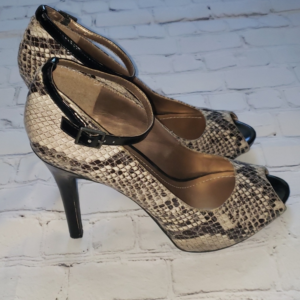 BCBGeneration snake print peep toe heels